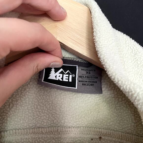 REI cream full zip fleece sweater jacket FLAWS women's size XS with pockets - Picture 3 of 7